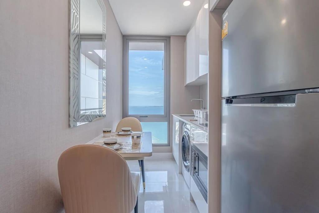 Sea View 5 Star Facilities Luxury Stay At Pattaya Jomtien Beach Exterior photo